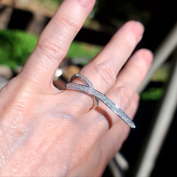 White sapphire and sterling silver ring - Picture 3 of 11